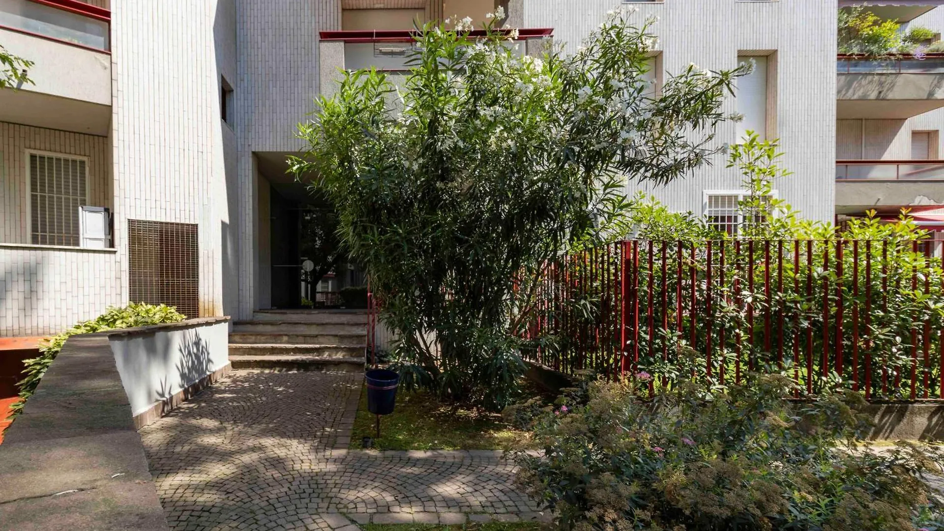 Bright House - Carozzi Apartments Μιλάνο