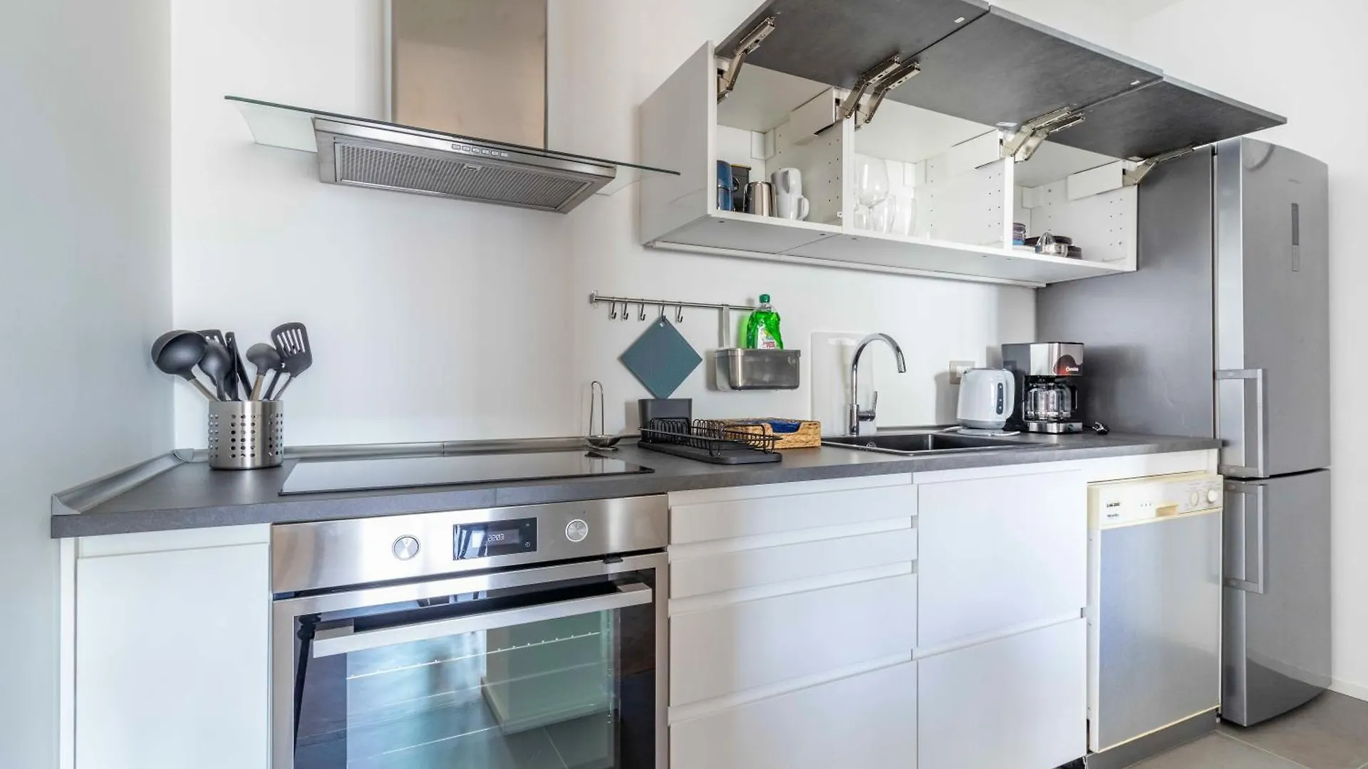Bright House - Carozzi Apartments Μιλάνο